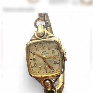 Women's Gold Tone Vintage Bracelet Watch - Gold